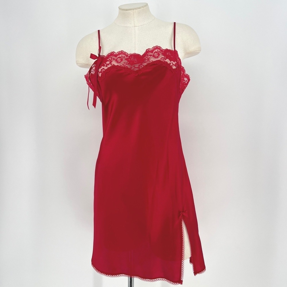 Victoria's Secret Angels Valentine Red Satin Lace‎ Chemise Slip Y2K Size M